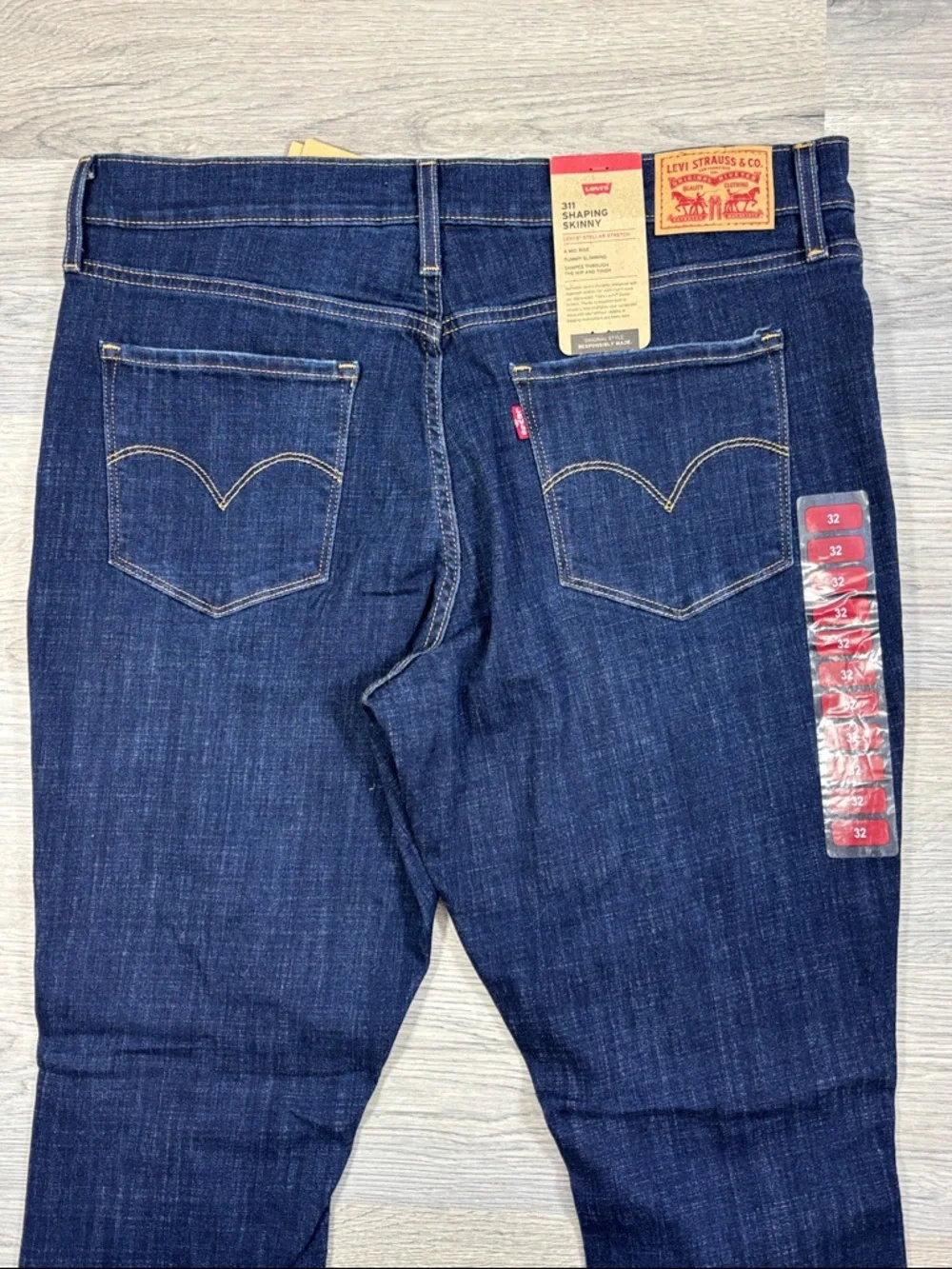 Levi's 311 Shaping Skinny‎ Distressed Jeans - size 32/14 Short NWT